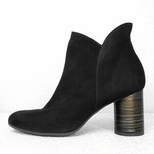BeautiFeel Liana Heeled Suede Ankle Booties